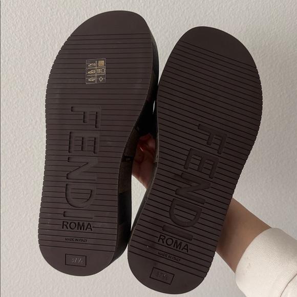 Fendi Sunshine Flatform Platform FF Logo Jacquard Baguette Feel Slides 37.5 - Picture 10 of 11